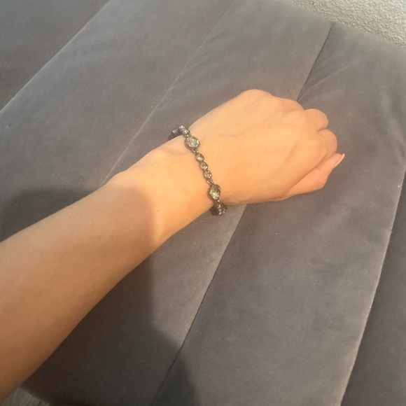 Givenchy Gunmetal chain with Hematite Crystal Bracelet - Picture 4 of 4